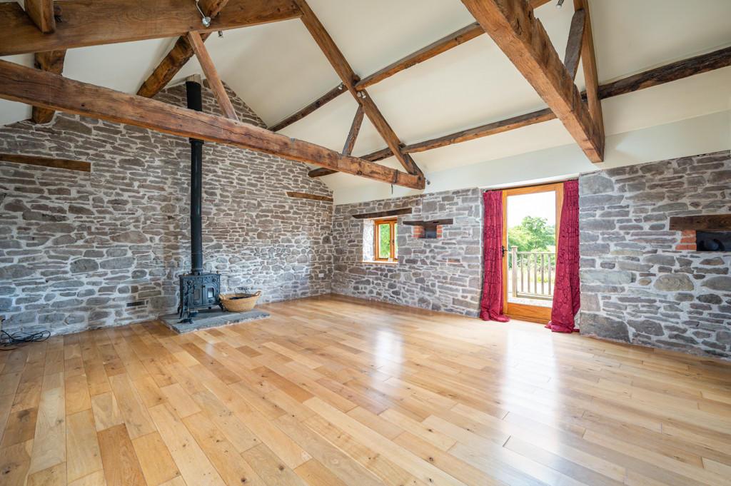 THE STABLES LIVING ROOM.jpeg